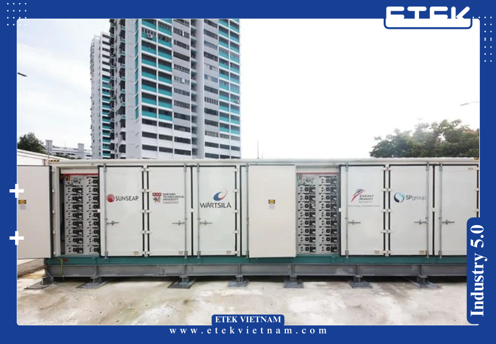 HỆ THỐNG LƯU NĂNG LƯỢNG BẰNG PIN CHO TÒA NHÀ VĂN PHÒNG